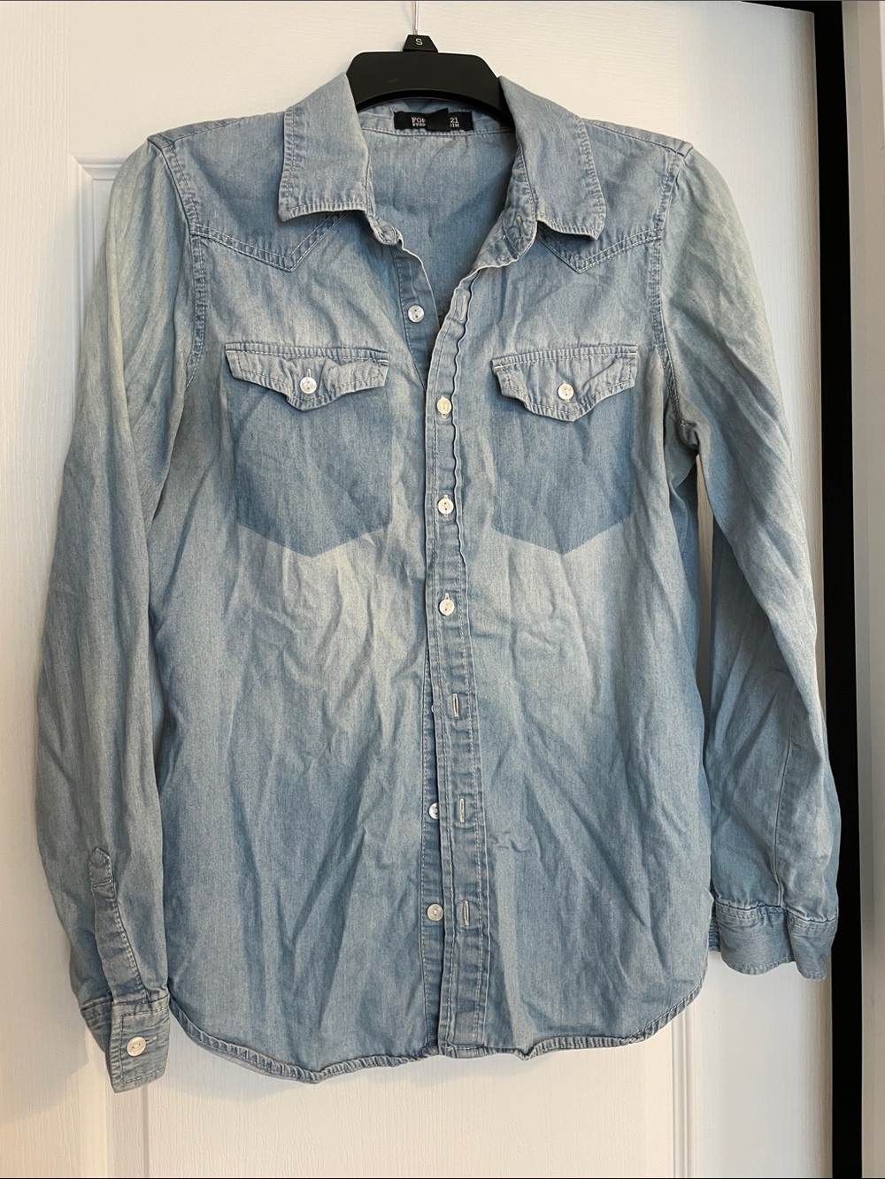 Forever 21 Light Blue Denim Western Button-Up Shirt Vintage size M